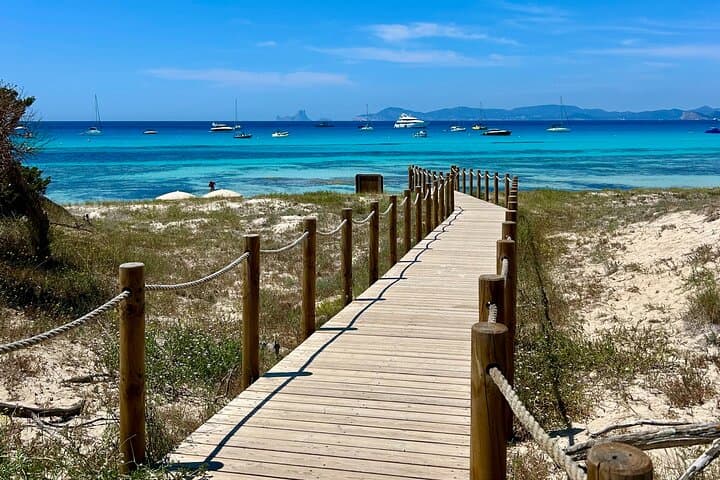 Formentera 4X4 Tour of Secret Corners in Land Rover Defender
