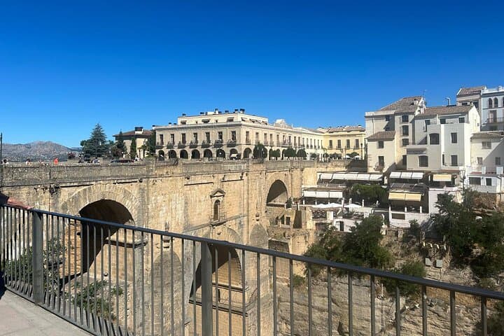 from Marbella/Estepona: Private VIP Ronda Tour with Tapas + Admission