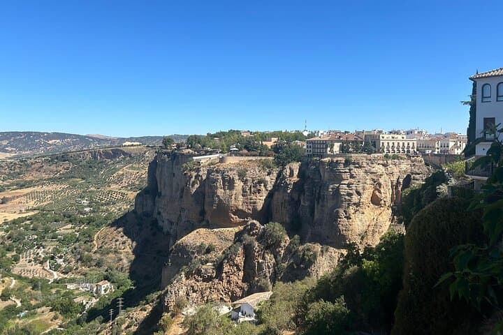 from Marbella/Estepona: Private VIP Ronda Tour with Tapas + Admission
