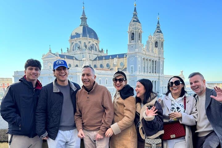 Discover Madrid in Tuk Tuk for 2 hours