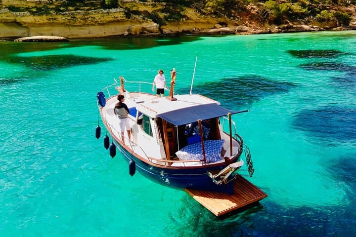 Private excursion on traditional Mallorcan boat