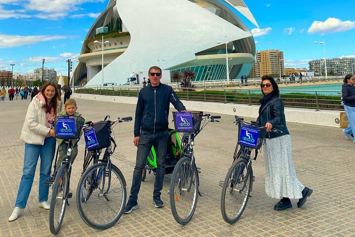 Futuristic Ride through Valencia’s Iconic Complex