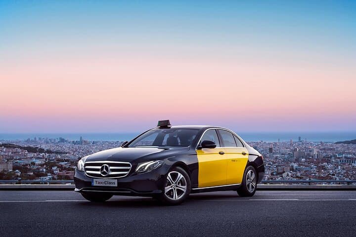 private transfer from Barcelona airport to city Center