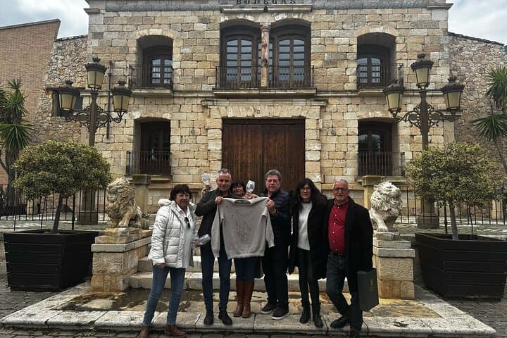 Facade with group