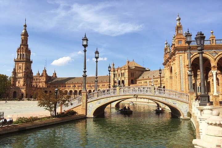 Seville’s Parque María Luisa and Plaza de España Yoga and Brunch