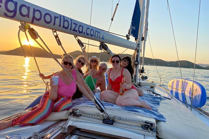 Excursion and sailing route to Formentera