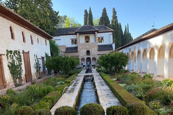 Private Tour to La Alhambra de Granada from Almeria Port