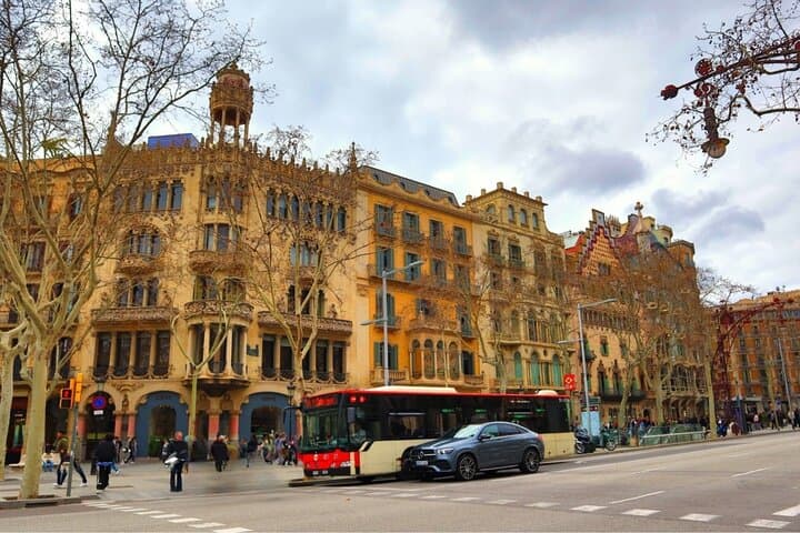 Barcelona's Hidden History: Private Walk from Rome to Gaudí