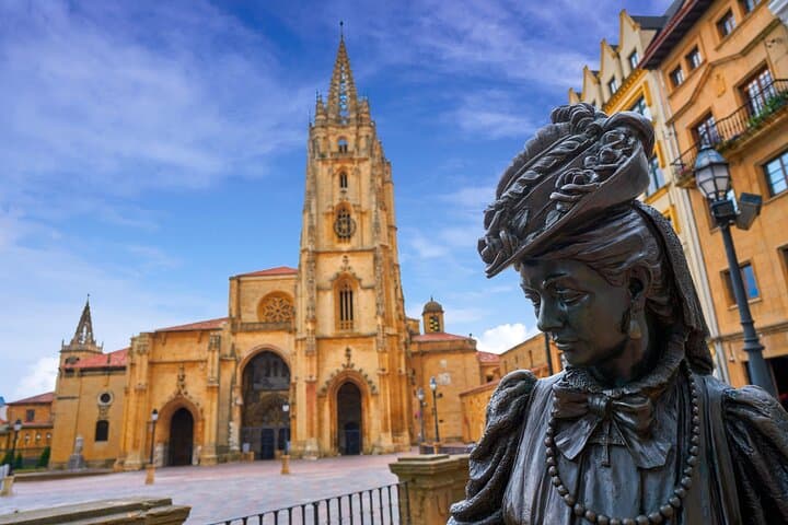 Oviedo Cathedral Square