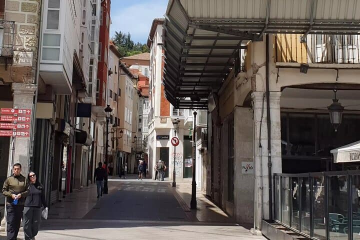 Knights, Pilgrims, and Cathedrals: A Burgos Audio Tour