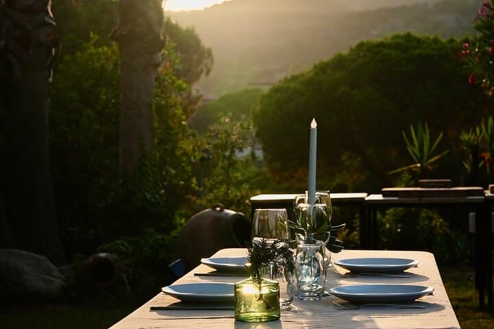 A Chefs Table in a Secret Garden