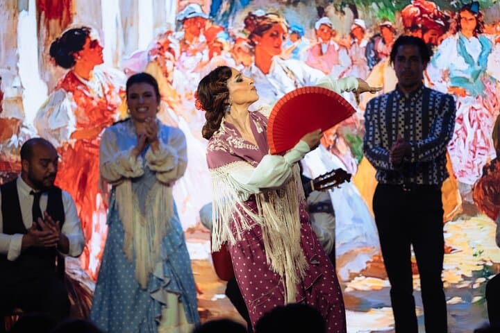 Bailaora con abanico