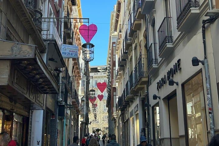 Unique Food and Drink Tour Granada