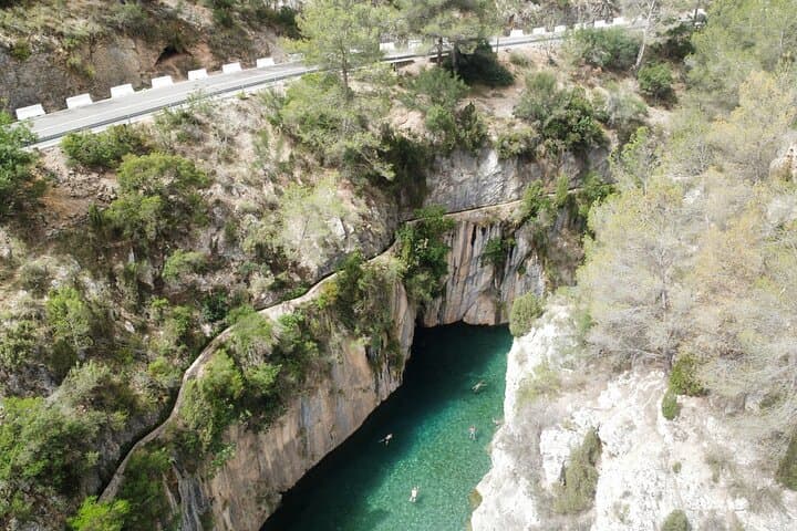 Valencia: Thermal Springs and Salto de La Novia Waterfall Tour