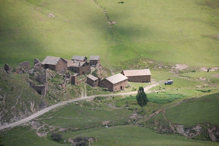 Self Drive Hiking Adventure in the Spanish Pyrenees 7 Days