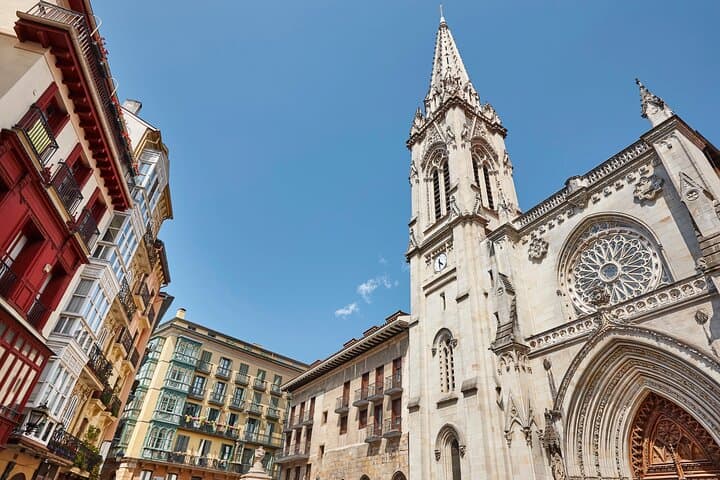 Private Tour DE Bilbao Historical Center