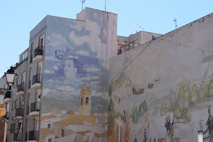 From Albir & Benidorm: Calpe Old Town and Port day trip