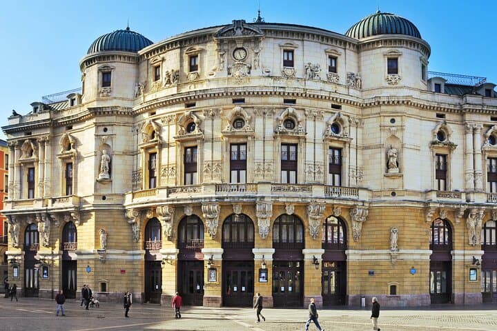 Private Tour DE Bilbao Historical Center