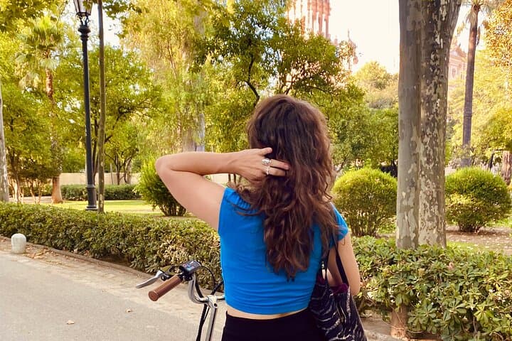 Ride Seville by E‐Bike – Small Group Local Experience