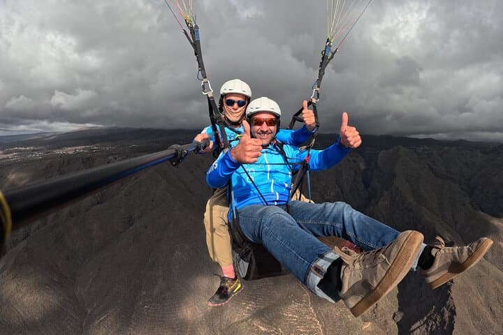 Paragliding tandem flight in Adeje Tenerife