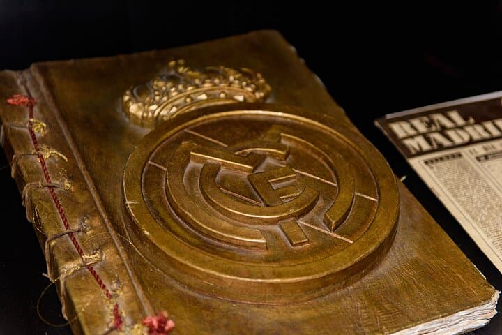 Bernabéu Stadium Small Group Guided Tour with Museum Entry