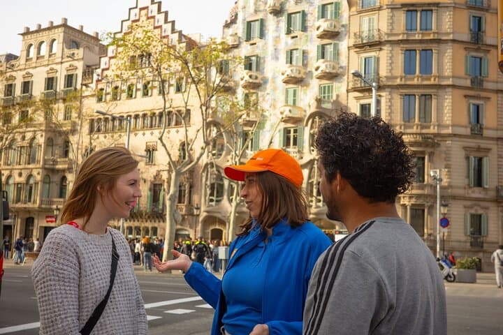 Barcelona Architecture Walking Tour With Casa Batlló Upgrade