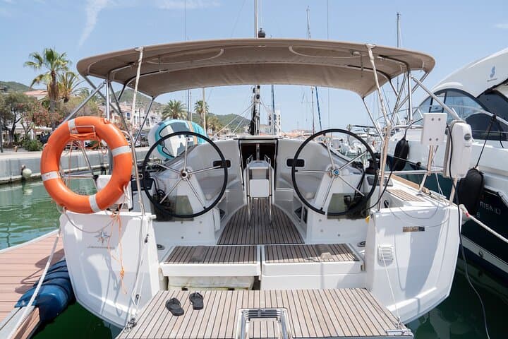 Sailing boat rental in Sitges Sail to the Mediterranean