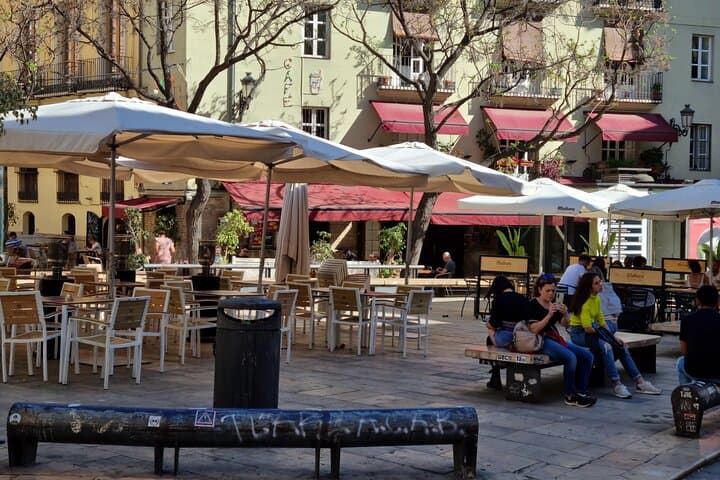 Valencia city game: mysteries of the old quarter