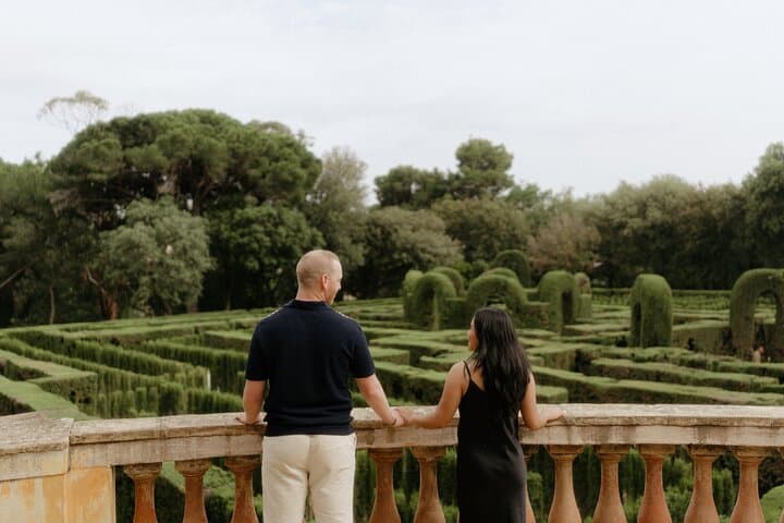 Engagement photoshoot by our local photographer in Barcelona