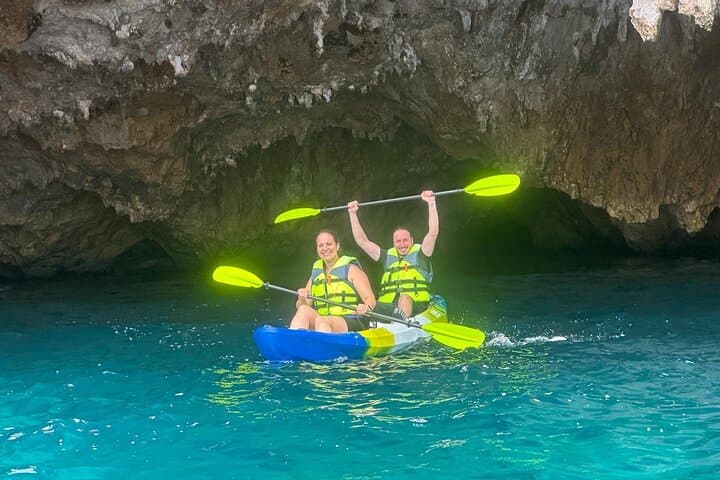 by Kayak in Granadella , in warmth and cry mari