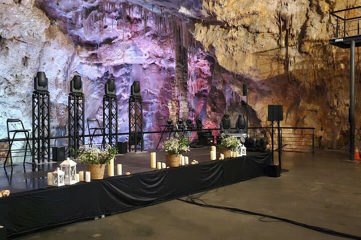 Canelobre Caves and Busot Tour from Alicante