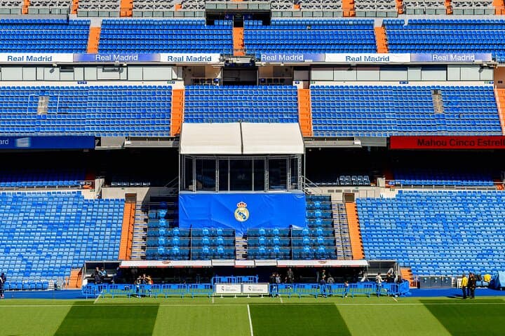 Small-Group Real Madrid Bernabéu Stadium Guided Tour with Museum