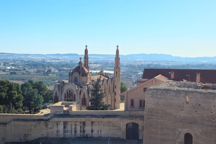 Alicante: Old Winery with Tastings & Arab Castle (XII cent)