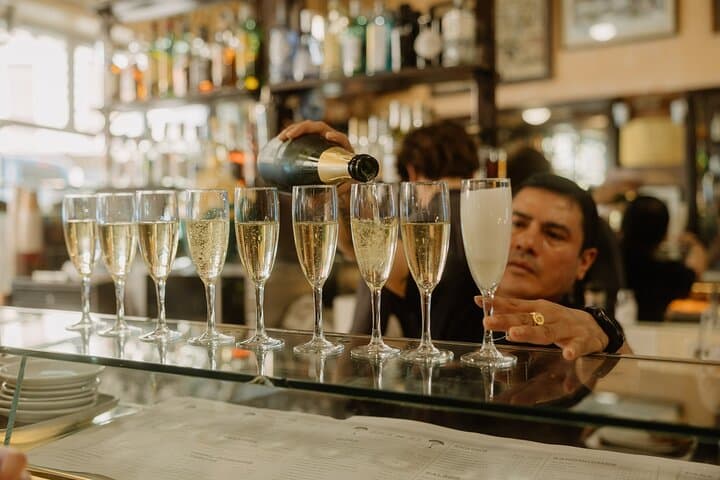 Barcelona Gothic Quarter Tapas & Taverns Food & Wine Tour