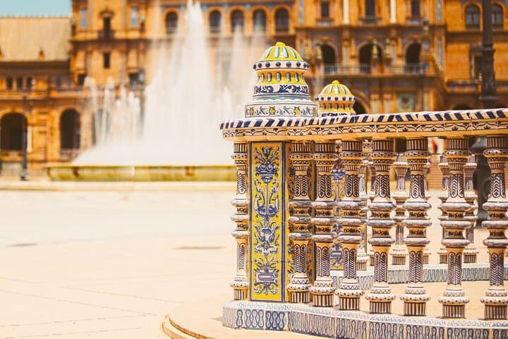 Sevilla, Córdoba and Andalusian Villages Discovery Guide