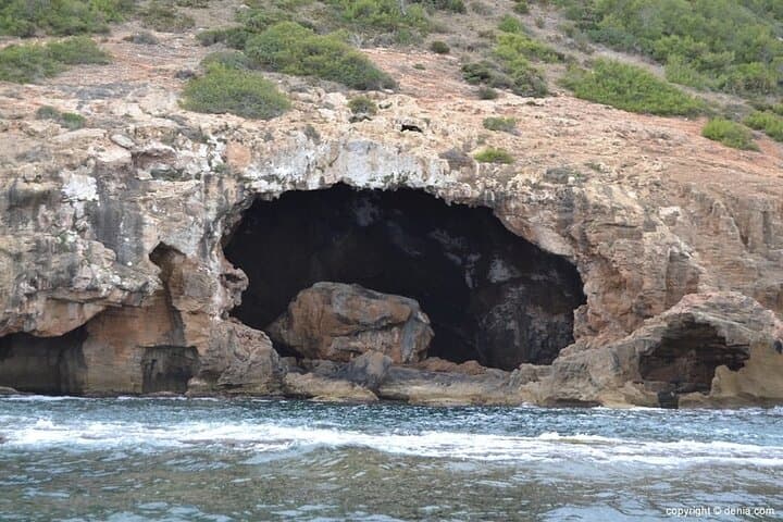 Visit the Carved Cova and catamaran sailing from Denia