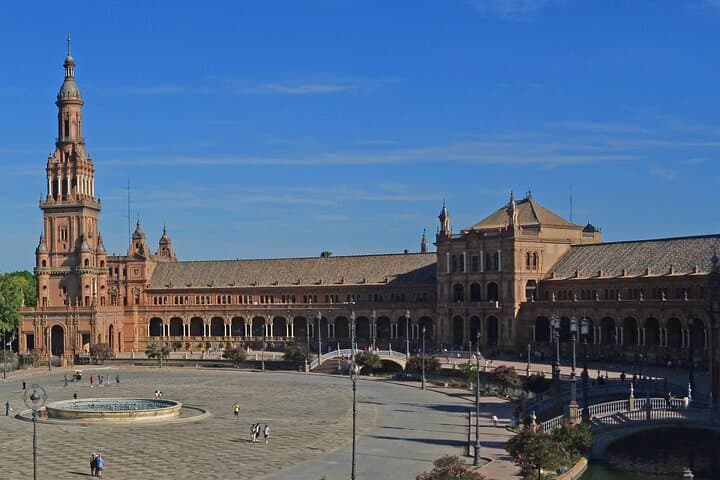 Seville’s Plaza de España: A Self-Guided Tour