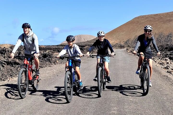 Lanzarote Volcanoes E-Bike Tour – Small Group