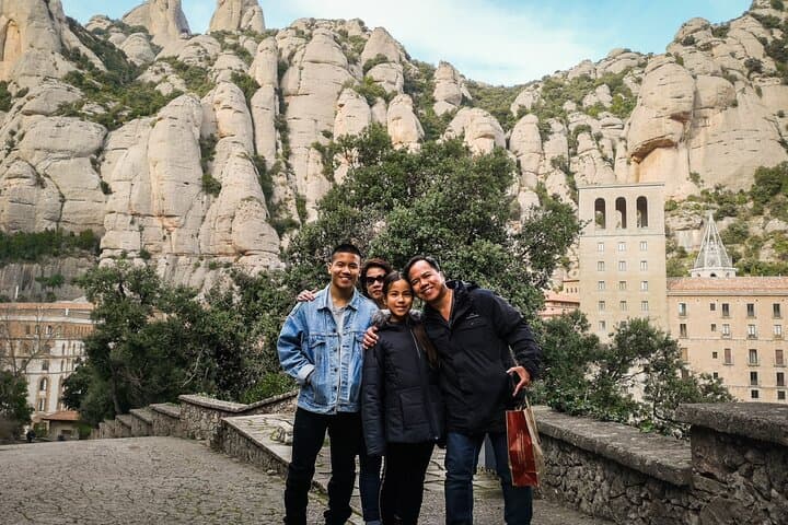 Barcelona Montserrat Day Trip and Sagrada Familia Tour