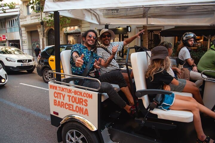 Official Tuk Tuk BCN l Barcelona 3 Hours City Tour