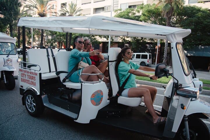 Official Tuk Tuk BCN l Barcelona 3 Hours City Tour