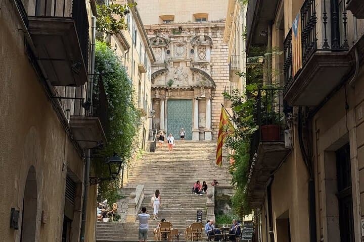 Private Girona & Dalí Museum Day Trip by High-Speed Train