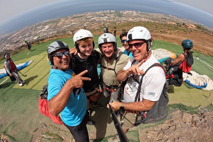 Premium Paragliding in Tenerife : Photos, videos and pickup included