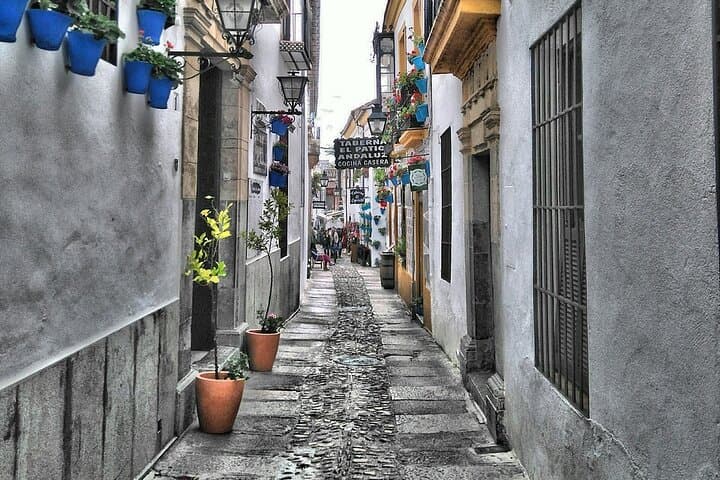 Córdoba Mystery Quest: Self-Guided Cultural Treasure Hunt