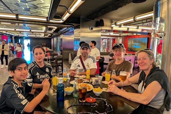 Real Madrid Stadium Tour & Tapas with local host