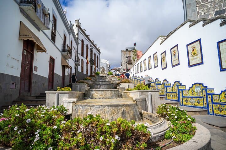 Full-Day Gran Canaria Tour: Historic Towns & Mountain Wonders