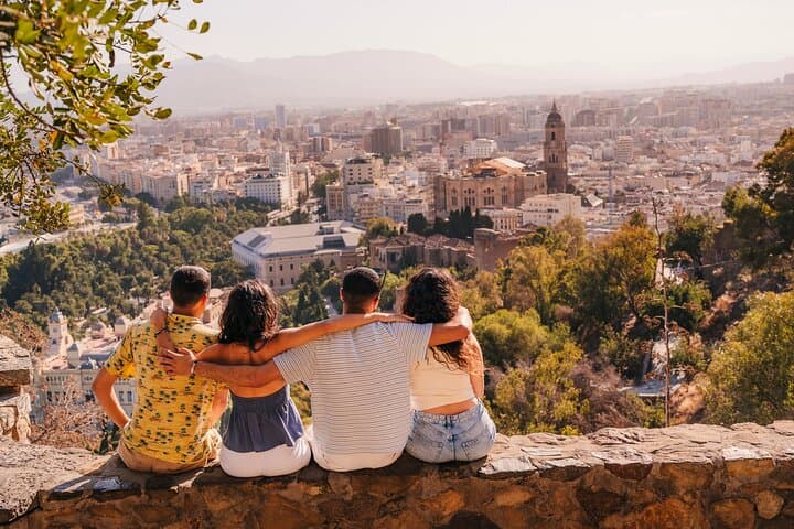 Malaga PRIVATE TOUR 1 hour throughout the city by Tuk and Flow