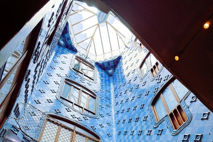 Casa Batlló Private Guided Tour with a local expert guide