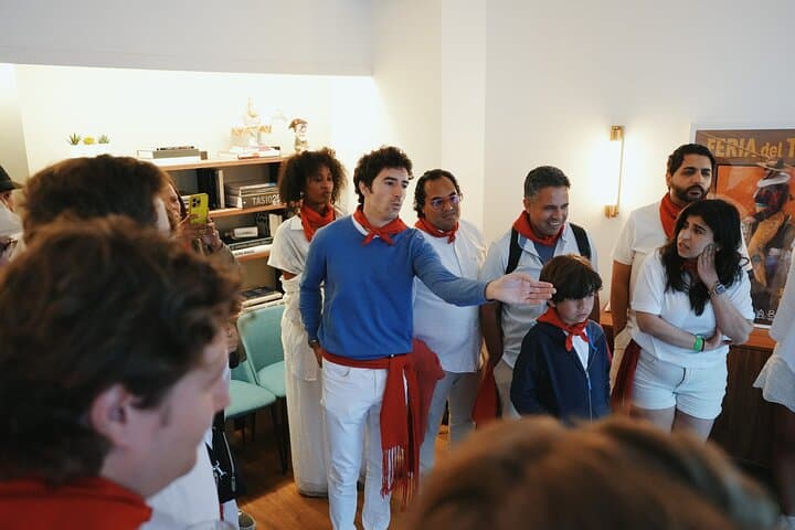 Running of the Bulls - Hemingway: VIP Estafeta Balcony & Breakfast