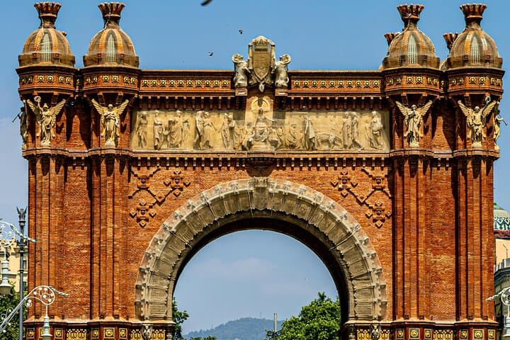 Private Full Day Tour of Barcelona by Car